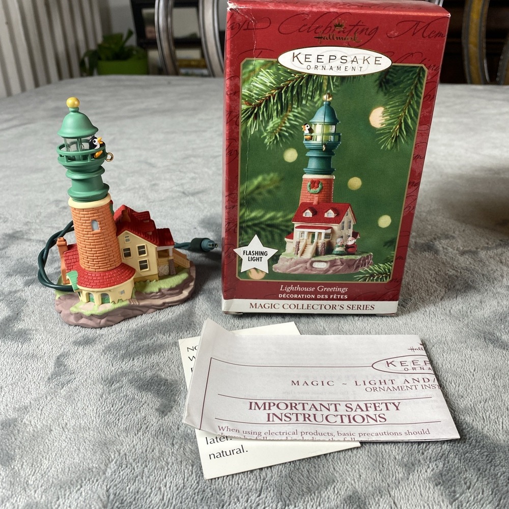 Hallmark Keepsake Magic Ornament Lighthouse Greetings 5th In The Series2001 Aa10